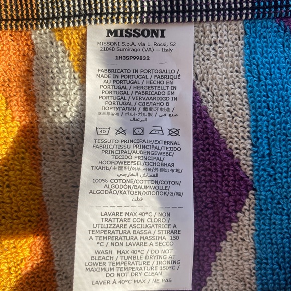 Missoni Hugo Towel NWT - Picture 9 of 10